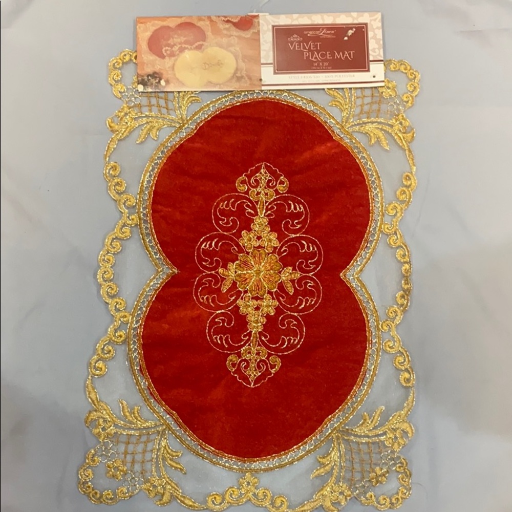 Velvet and Gold Place Mat